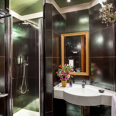 Boutique Campo De' Fiori 3*