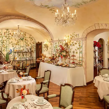 Boutique Campo De' Fiori Hotel