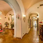 Boutique Campo De' Fiori Hotel 3*