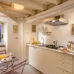 Boutique Campo De' Fiori 3*