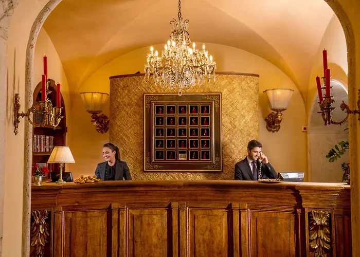 鲜花广场精品酒店 酒店