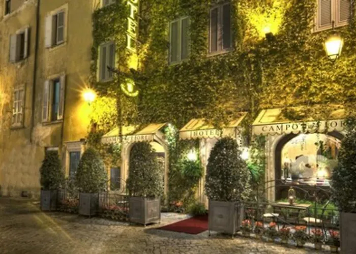 鲜花广场精品酒店 酒店 3*