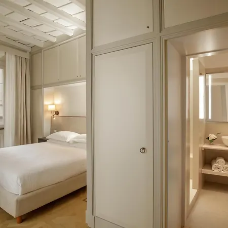 Boutique Campo De' Fiori Rome